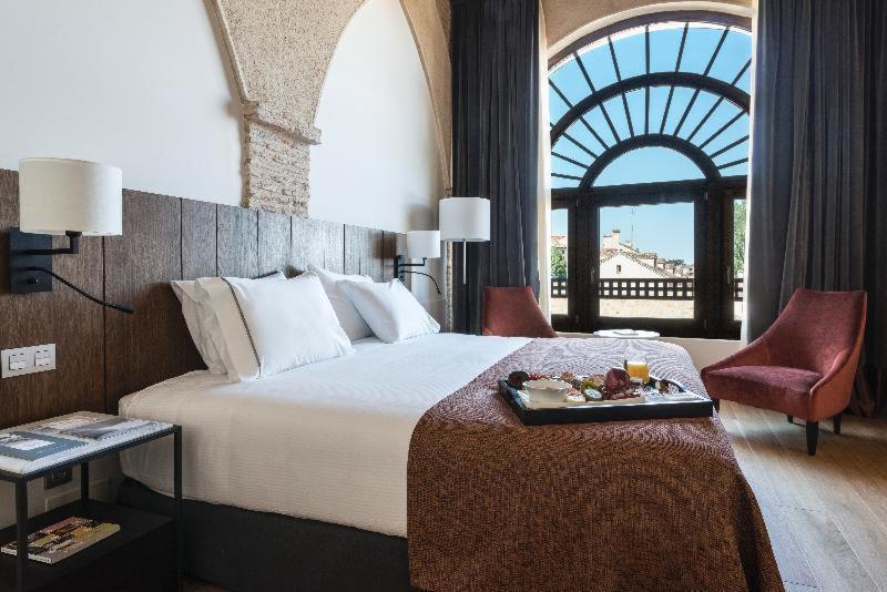 Hotel Aurea Convento Capuchinos By Eurostars Company 5*